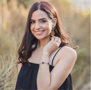 Meet your Posher, Sabrina